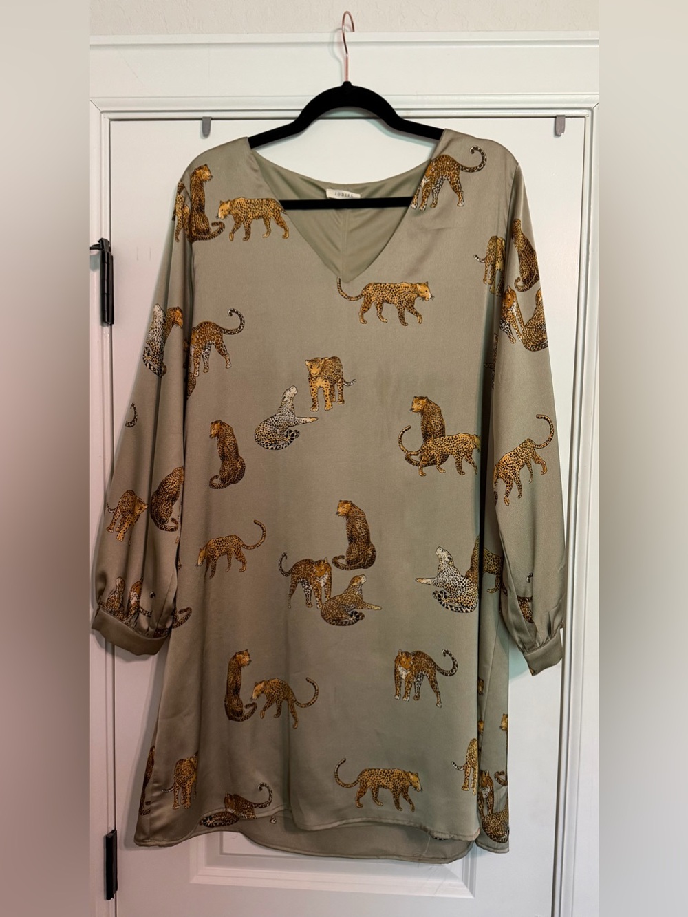 JODIFL Tan/Gold Long Sleeve Leopard Print Dress